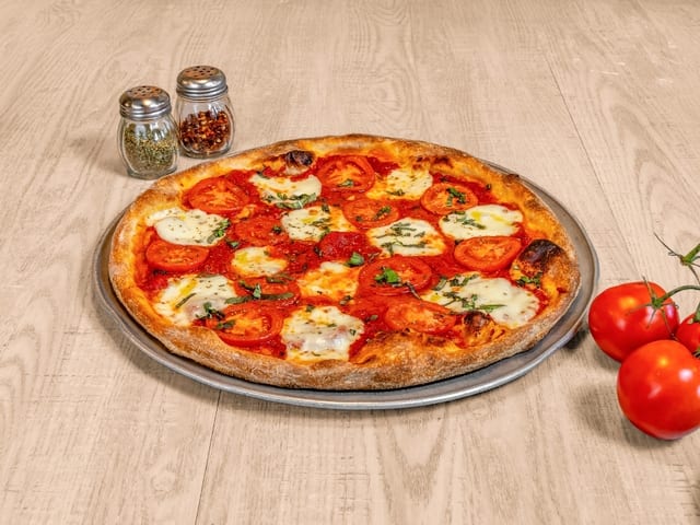 14" Margherita Pizza.
